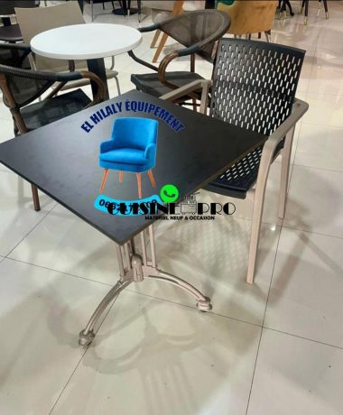 chaises-cafe-moderne-big-0