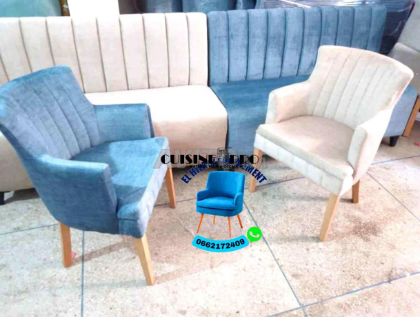 chaise-et-table-cafe-big-2