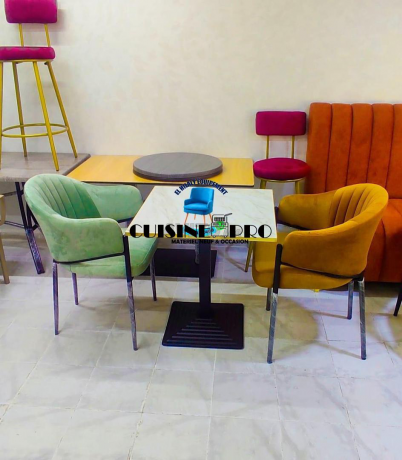 chaise-et-table-cafe-big-1