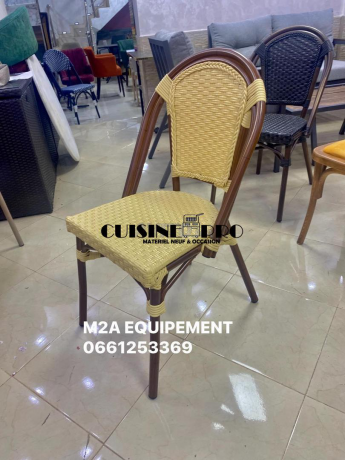 chaise-cafe-restaurant-big-2