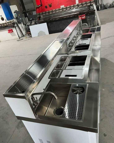transformez-votre-espace-avec-du-materiel-inox-sur-mesure-big-0