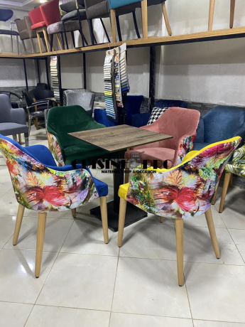 chaises-cafe-restaurant-big-3