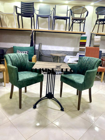 chaises-cafe-r009-big-0