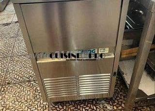machine-a-glacons-importe