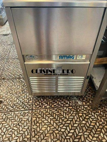 machine-a-glacons-importe-big-1